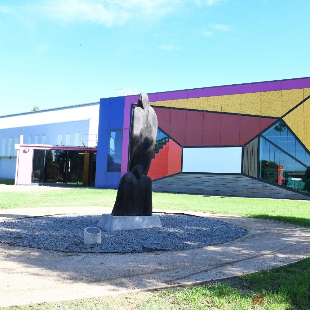 Avondale Heights Library And Learning Centre - Intraspace